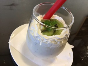 飲む杏仁豆腐キウイ